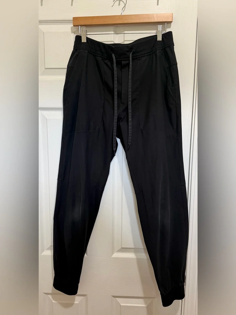 Lululemon Men’s License to Train Joggers